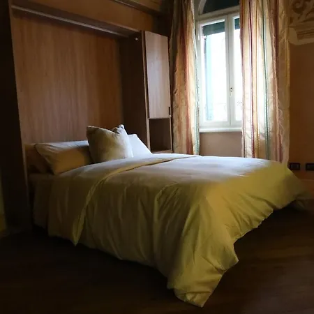 Апартаменты Luxury Flats Piazza Erbe, Floor 3 *