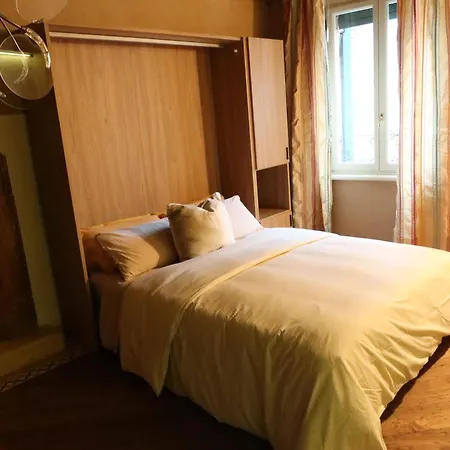 Апартаменты Luxury Flats Piazza Erbe, Floor 3 Верона