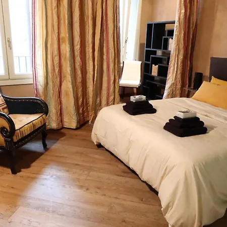 Luxury Flats Piazza Erbe, Floor 3 * Верона