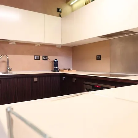 Luxury Flats Piazza Erbe, Floor 3