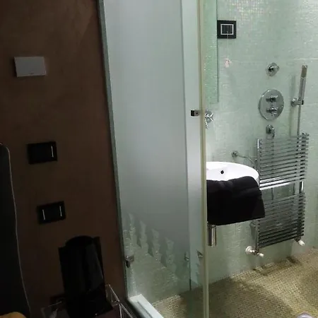 Luxury Flats Piazza Erbe, Floor 3 Apartment *